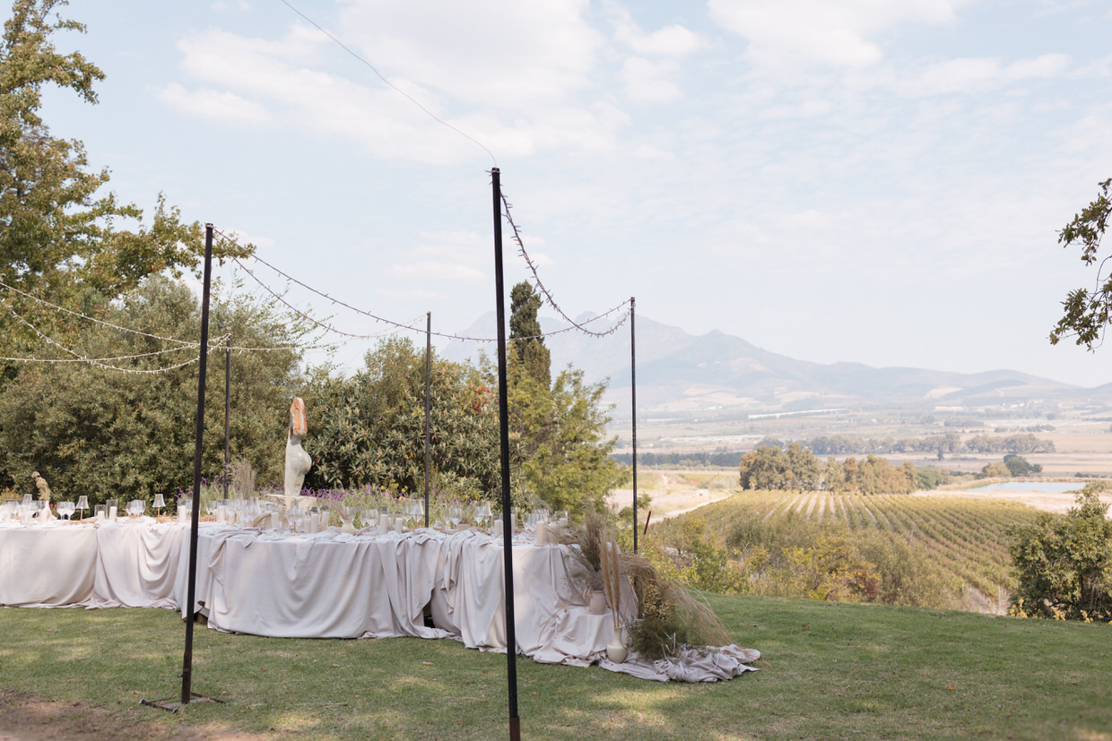 wedding table setting at diamant estate